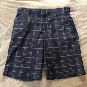 Men’s Nike golf shorts